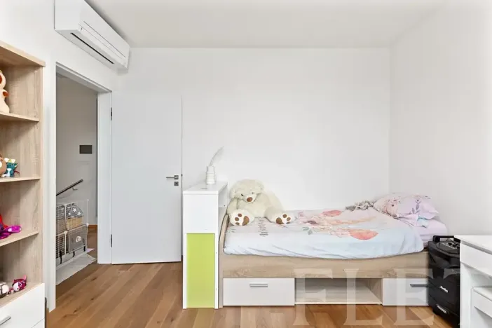 Pronájem rodinného domu, Praha - Jinonice, Nyklíčkova, 217 m2