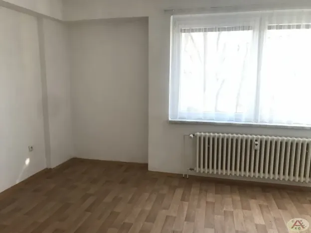 Pronájem bytu 1+kk, Praha, Podolská, 30 m2