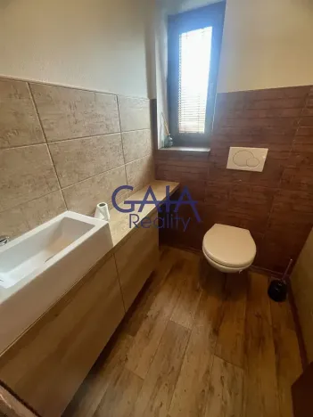 Pronájem rodinného domu, Vlkoš, 200 m2
