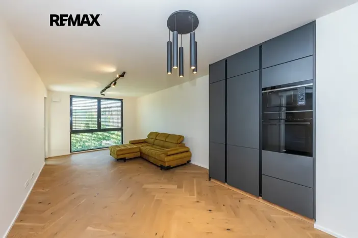 Pronájem bytu 2+kk, Praha - Břevnov, Radimova, 59 m2