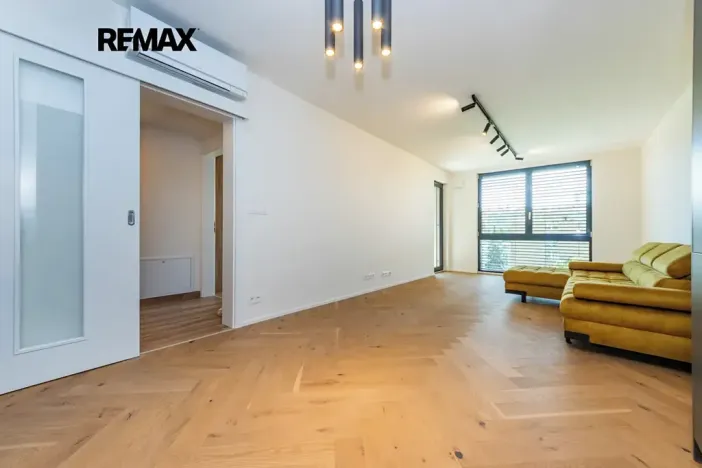Pronájem bytu 2+kk, Praha - Břevnov, Radimova, 59 m2
