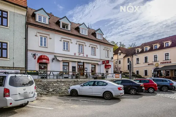 Prodej rodinného domu, Hluboká nad Vltavou, nám. Čsl. armády, 533 m2