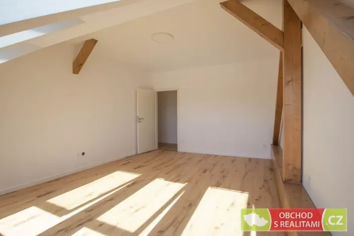 Pronájem bytu 2+kk, Heřmanův Městec, Masarykovo náměstí, 66 m2