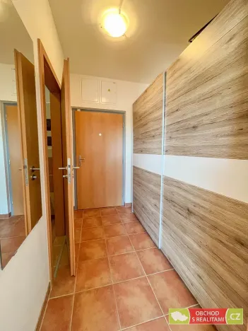 Pronájem bytu 1+kk, Praha - Horní Měcholupy, Na křečku, 60 m2