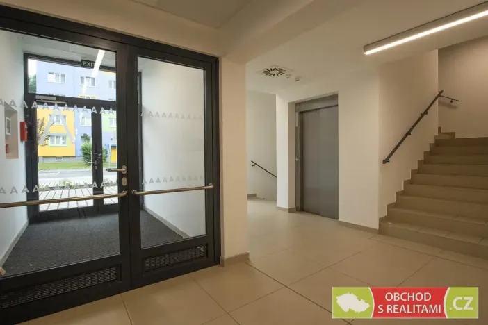 Pronájem bytu 1+kk, Praha - Strašnice, Štěchovická, 45 m2