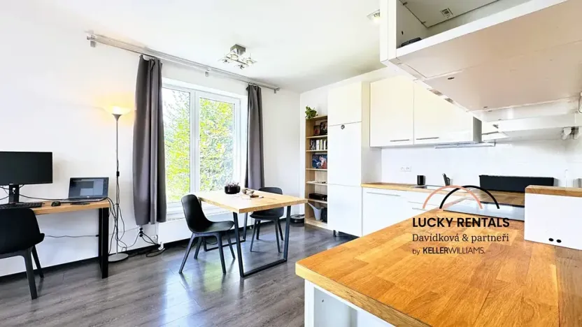 Pronájem bytu 2+kk, Roztoky, Lederova, 52 m2