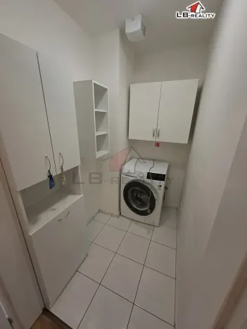 Pronájem bytu 2+kk, Velký Osek, U hřiště, 66 m2