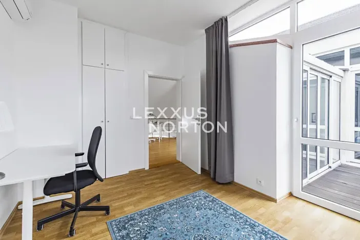 Pronájem atypického bytu, Praha - Nové Město, Dřevná, 250 m2
