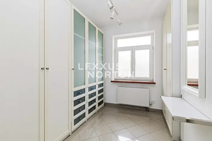 Pronájem atypického bytu, Praha - Nové Město, Dřevná, 250 m2