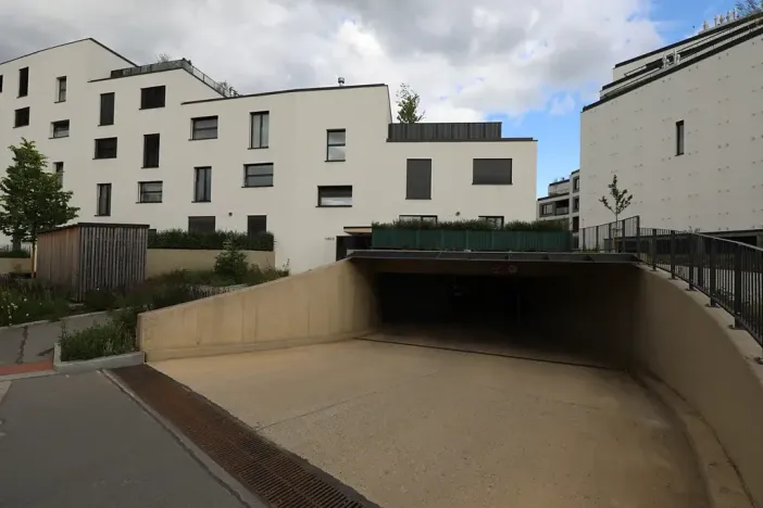 Prodej garážového stání, Praha - Hlubočepy, Dostalové, 25 m2