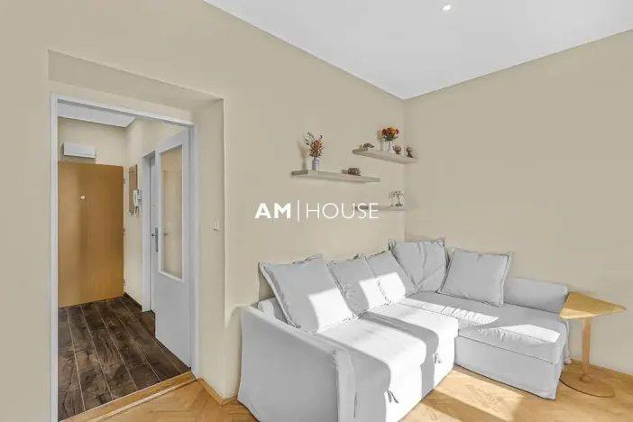 Pronájem bytu 1+kk, Praha - Vinohrady, Sobotecká, 32 m2