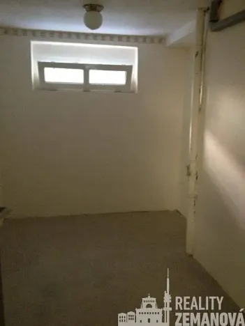 Pronájem skladu, Praha - Strašnice, Pod strašnickou vinicí, 48 m2