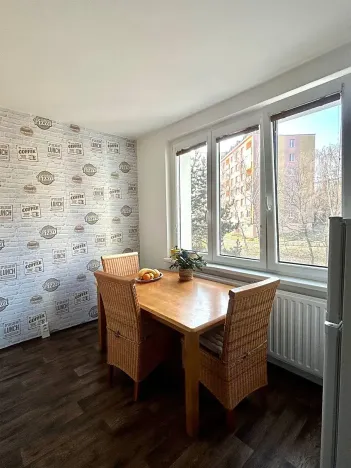 Pronájem bytu 2+1, Chomutov, Skalková, 60 m2
