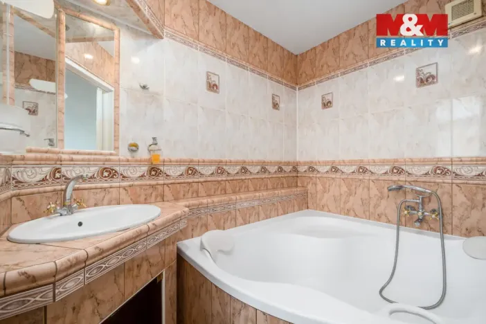 Pronájem bytu 2+1, Ústí nad Labem - Severní Terasa, Višňová, 60 m2