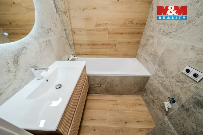Prodej bytu 3+kk, Ostrava - Poruba, Charkovská, 58 m2