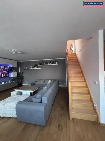 Pronájem atypického bytu, Bučovice, Slavkovská, 82 m2