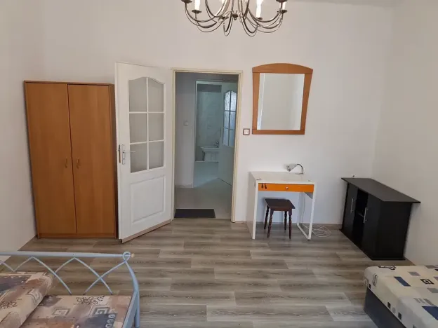 Pronájem obchodního prostoru, Žatec, U Oharky, 98 m2