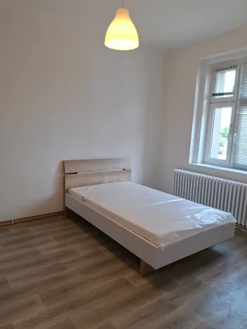 Pronájem obchodního prostoru, Žatec, U Oharky, 98 m2