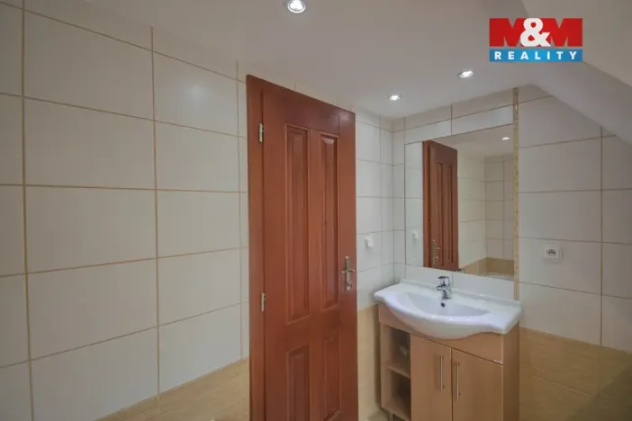 Prodej obchodního prostoru, Příbor, Místecká, 308 m2