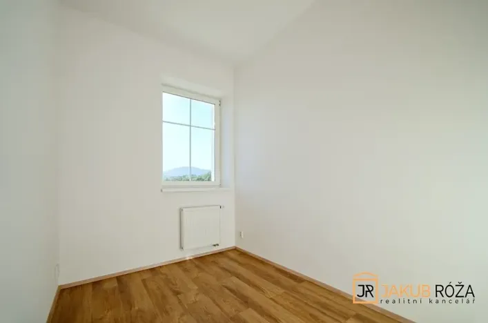 Pronájem bytu 2+kk, Mladé Buky, 38 m2