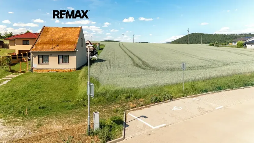 Prodej pozemku pro bydlení, Moravské Knínice, 1719 m2