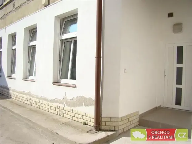 Pronájem bytu 1+kk, Praha - Karlín, Sokolovská, 37 m2