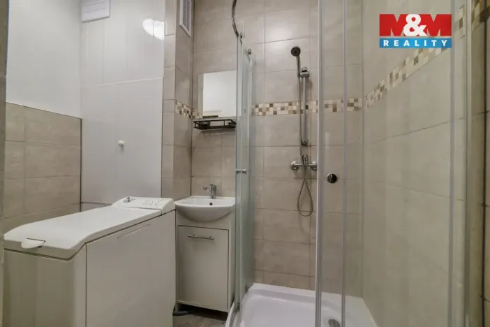 Prodej bytu 2+1, Cheb, V Zahradách, 52 m2