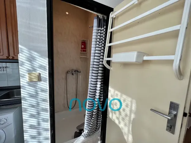 Pronájem bytu 1+kk, Praha - Hloubětín, Zelenečská, 21 m2