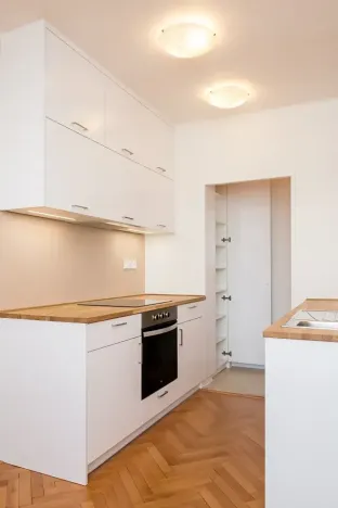 Pronájem bytu 4+kk, Praha - Vokovice, Africká, 77 m2