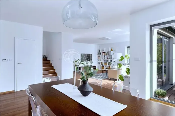 Prodej rodinného domu, Velké Popovice, U Školky, 190 m2