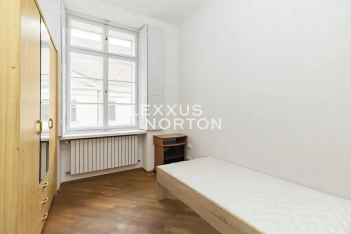 Pronájem bytu 3+1, Praha - Malá Strana, Sněmovní, 85 m2