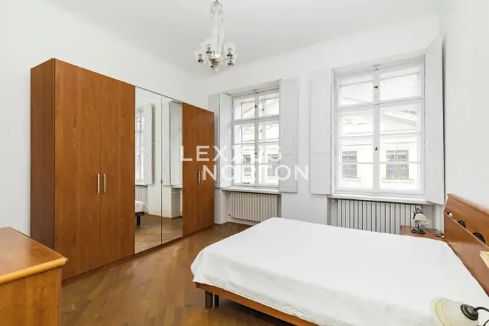 Pronájem bytu 3+1, Praha - Malá Strana, Sněmovní, 85 m2