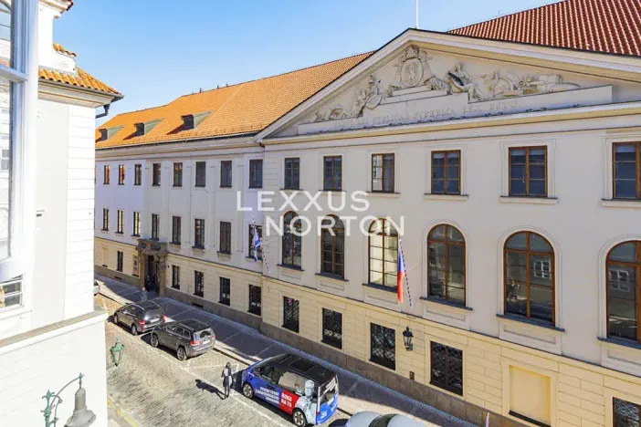 Pronájem bytu 3+1, Praha - Malá Strana, Sněmovní, 85 m2