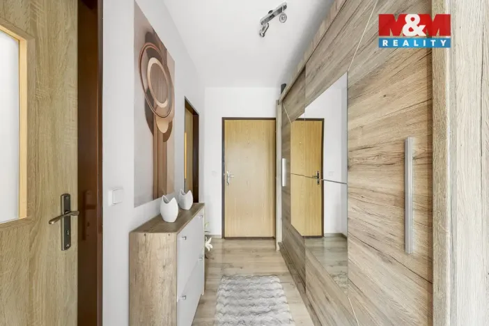 Prodej bytu 2+1, Chlumec, Stradovská, 51 m2