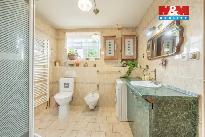 Prodej rodinného domu, Sadská, Pístecká, 220 m2