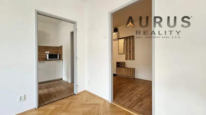 Pronájem bytu 3+1, Praha - Michle, Třeboňská, 74 m2