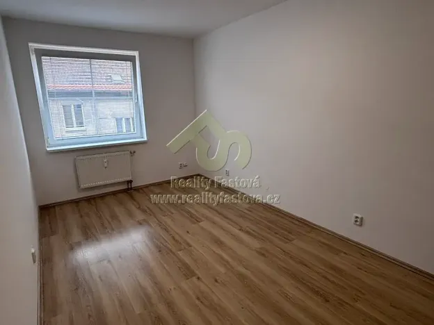 Pronájem bytu 2+kk, Plzeň, Plzenecká, 42 m2