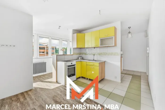 Prodej bytu 1+kk, Náchod, Pražská, 27 m2