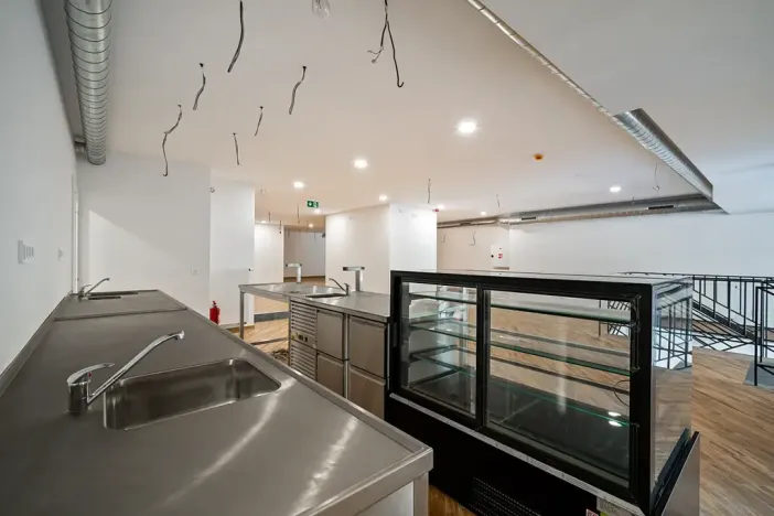 Pronájem restaurace, Praha - Žižkov, Olšanská, 352 m2