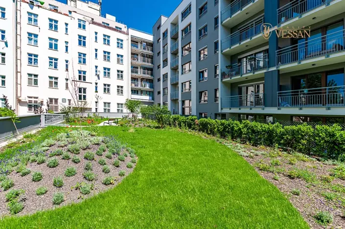 Prodej bytu 1+kk, Praha - Vysočany, Bassova, 34 m2