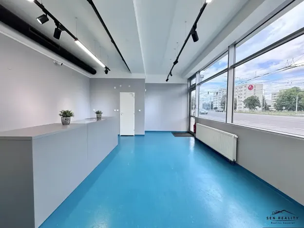 Pronájem obchodního prostoru, Pardubice, Bělehradská, 35 m2