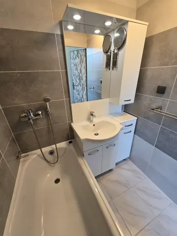 Prodej bytu 3+1, Praha - Kamýk, Snopkova, 66 m2