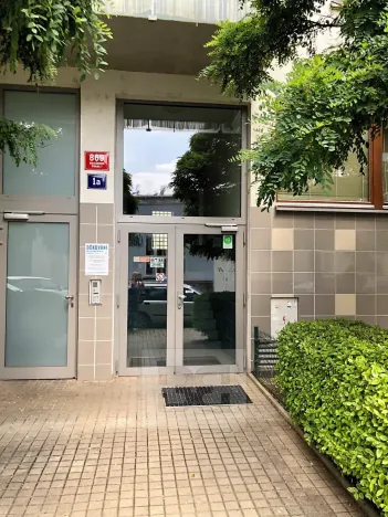 Pronájem bytu 1+kk, Praha - Holešovice, U měšťanského pivovaru, 41 m2