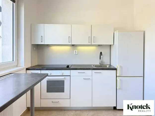 Pronájem bytu 2+1, Brno, Kobylnická, 32 m2