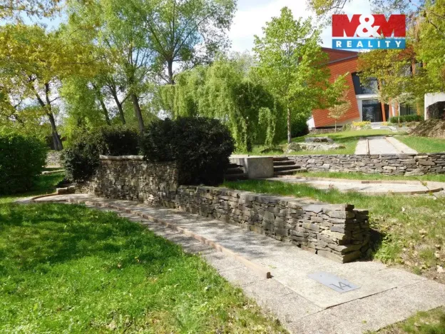 Prodej obchodního prostoru, Okrouhlo, 1076 m2