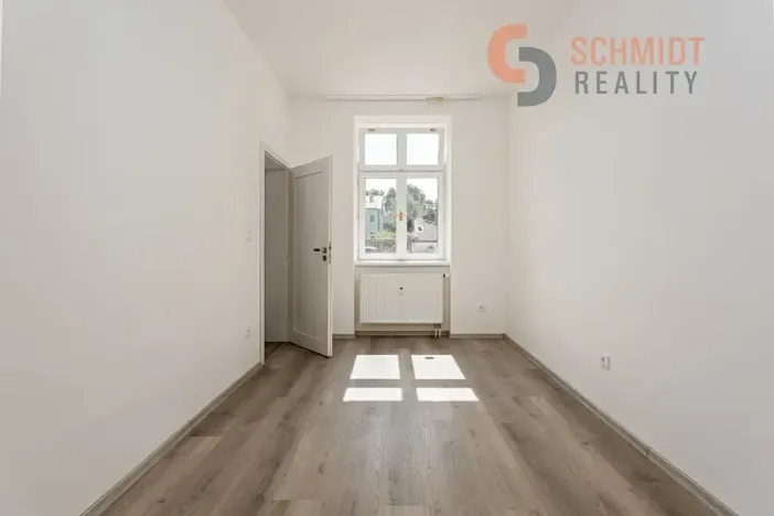 Pronájem bytu 2+kk, Břeclav, Sady 28. října, 34 m2
