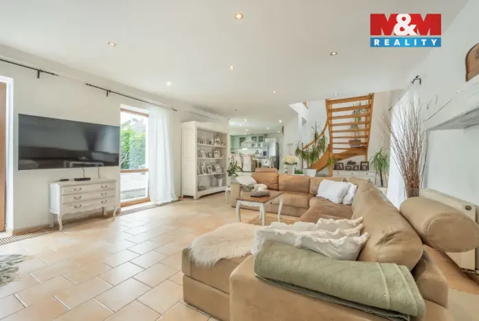 Prodej rodinného domu, Odolena Voda - Dolínek, Za Klokočkou, 360 m2