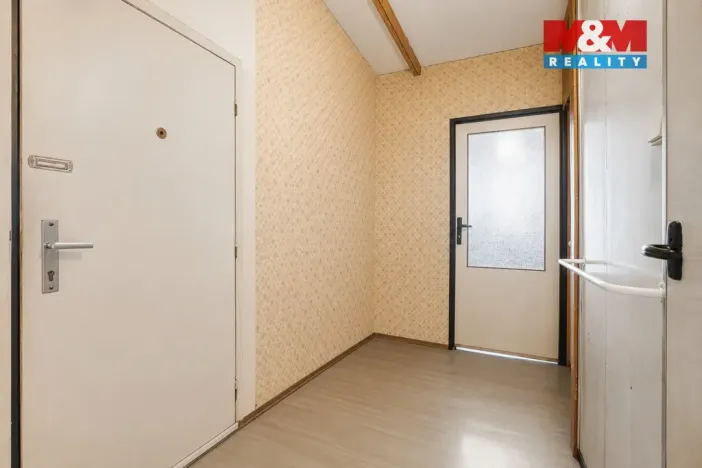 Prodej bytu 2+1, Kralupy nad Vltavou - Lobeček, Krakovská, 40 m2