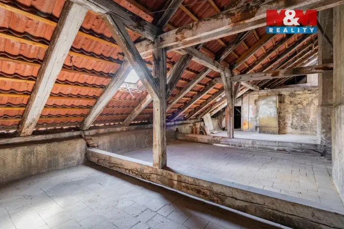 Prodej atypického bytu, Praha, Husitská, 126 m2