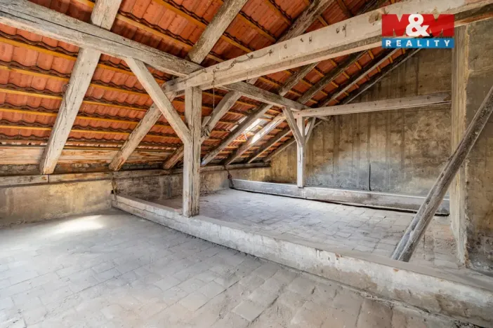 Prodej atypického bytu, Praha, Husitská, 126 m2